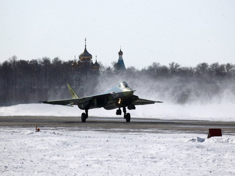 Т-50 истребитель первый полет