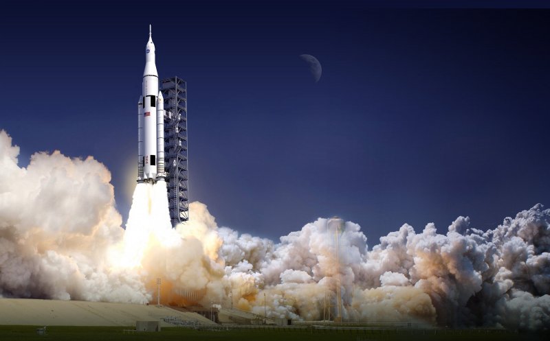 SLS ракета
