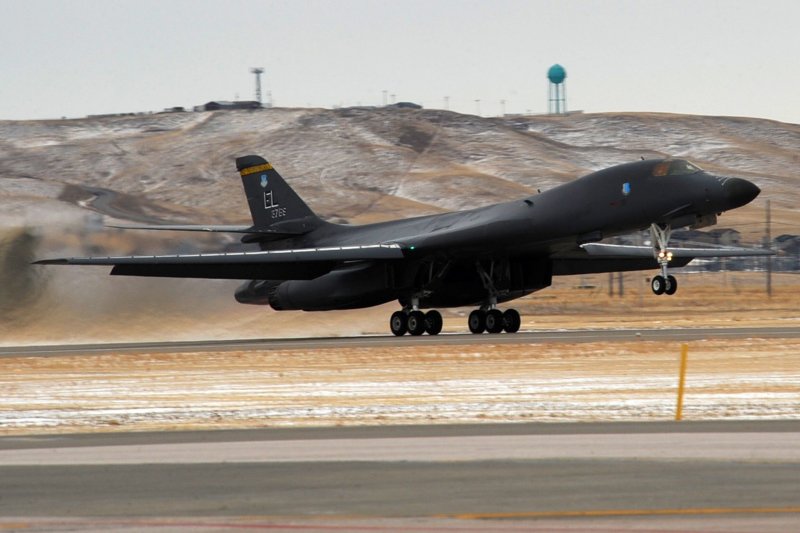 Бомбардировщики b-1b Lancer Норвегия