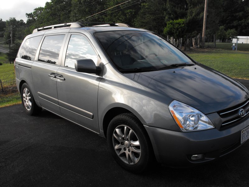 Kia Minivan Sedona 2007