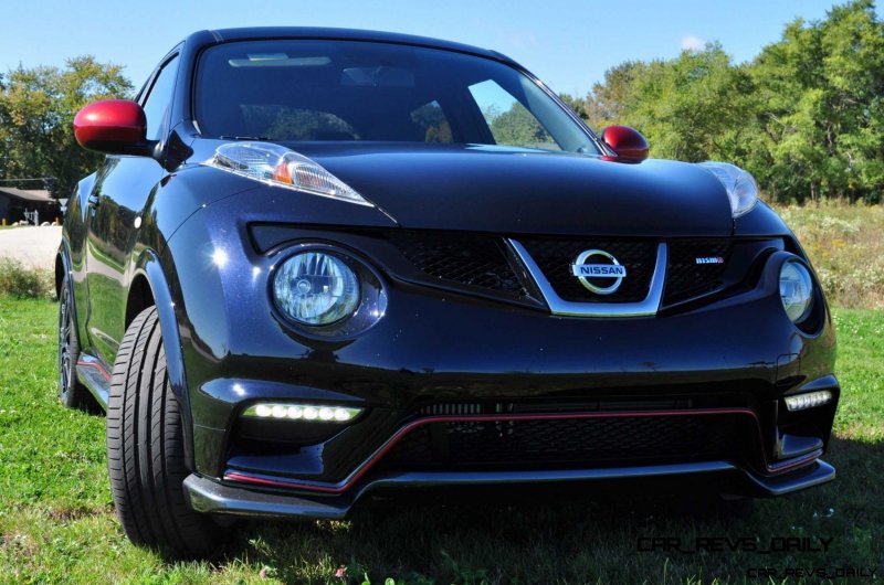 Nissan Juke ярко-желтый