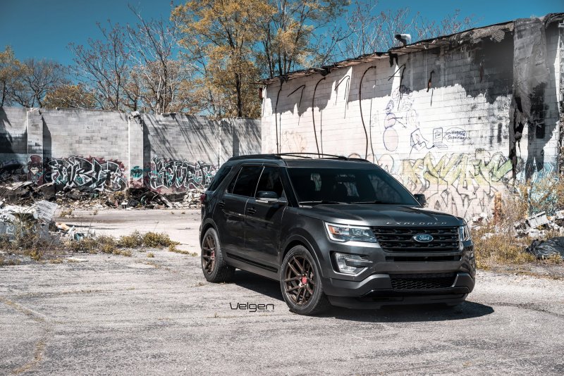 Ford Explorer Sport Black Tuning 2017