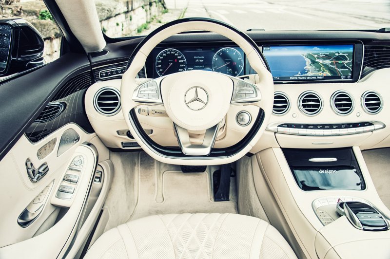 Mercedes s500 черный
