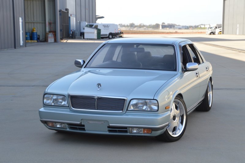 Nissan cima 32
