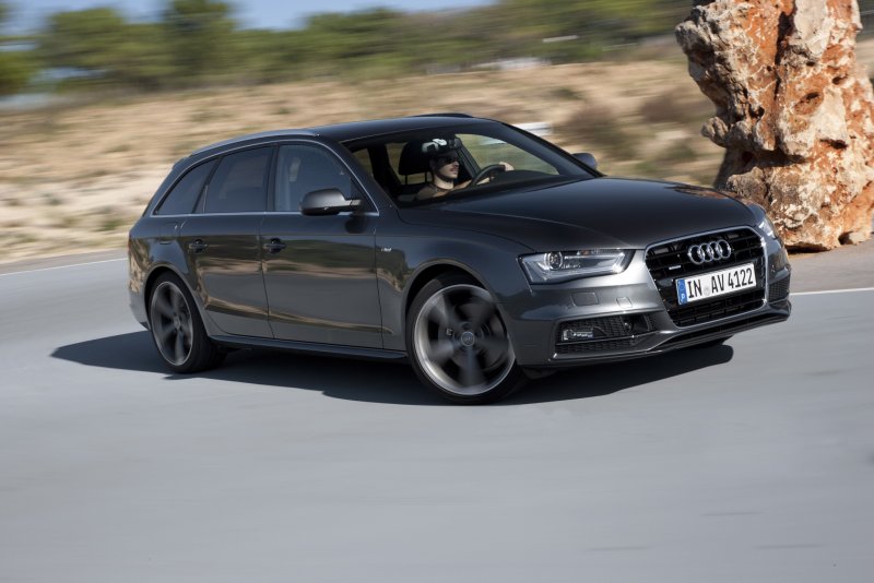 Audi rs4 2013
