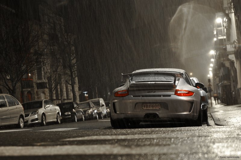 Порше 911 на улице