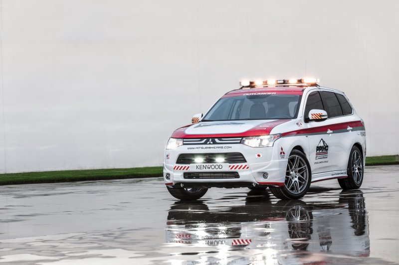 Mitsubishi Outlander винил