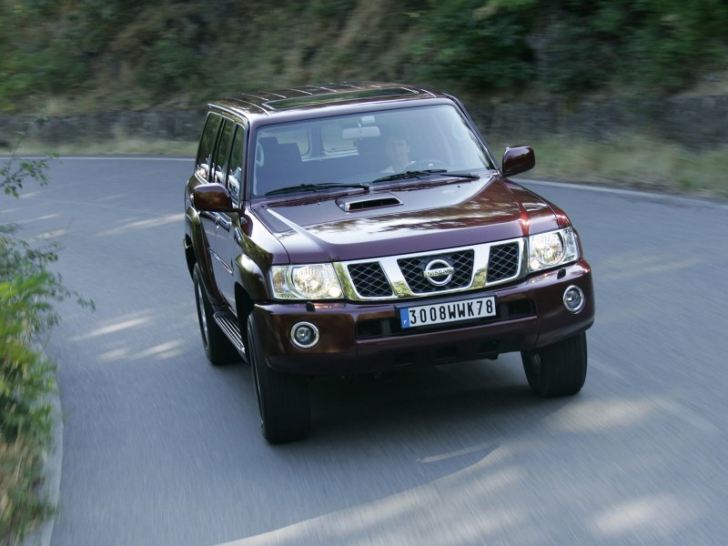 Nissan Patrol y80