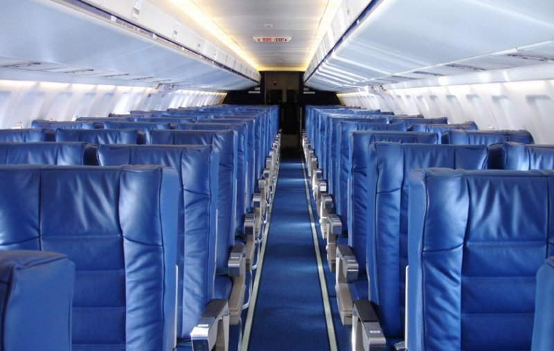 Fokker 100 салон
