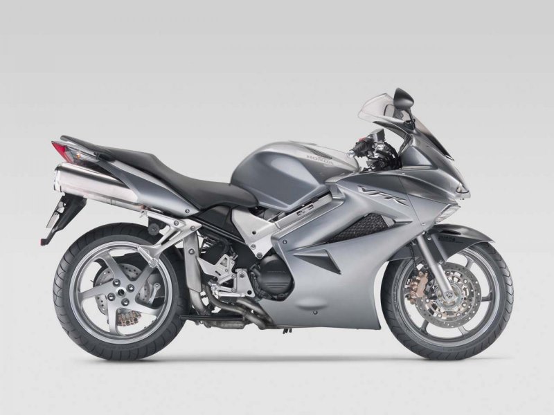 Yamaha VFR 800