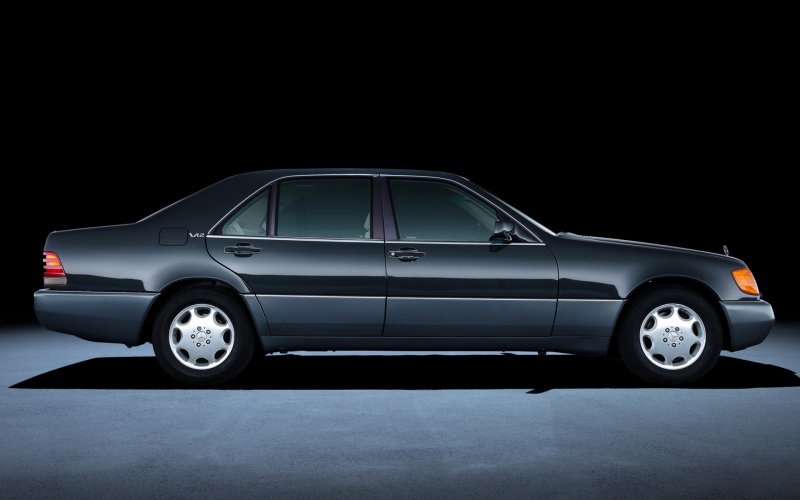 Mercedes Benz s600 w140 Black