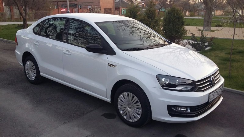 Volkswagen Polo 2017 белый
