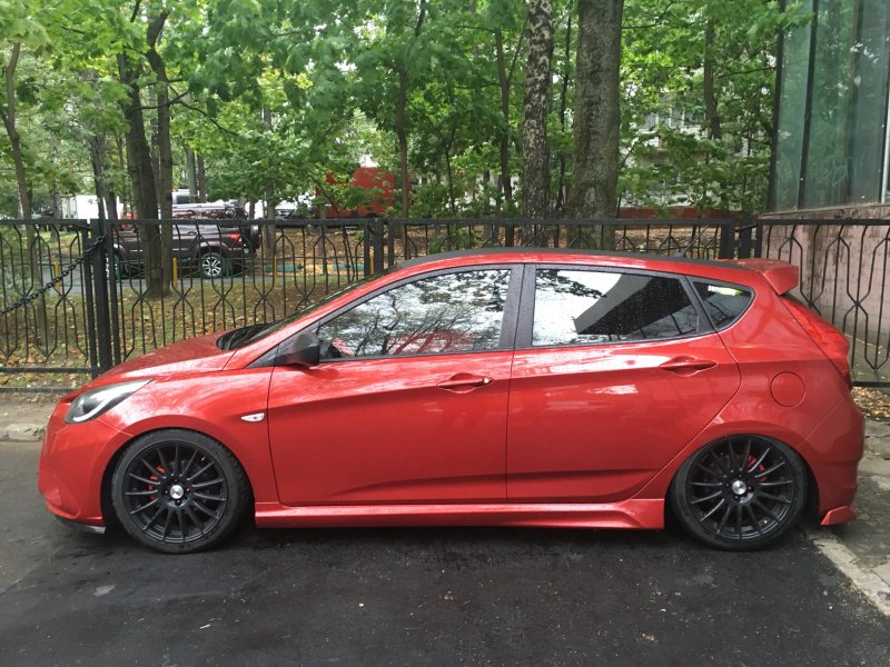 Hyundai Solaris фиолетовый