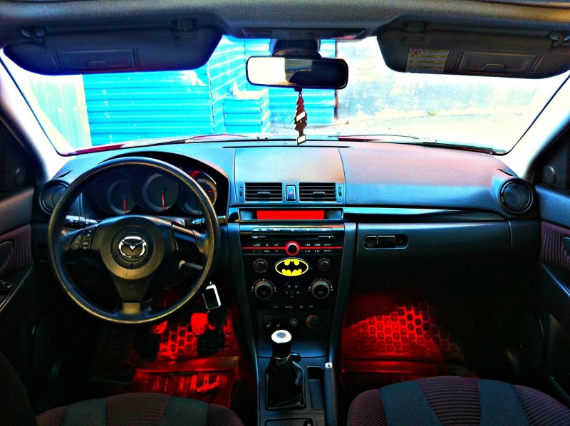 Mazda 3 BK подсветка салона