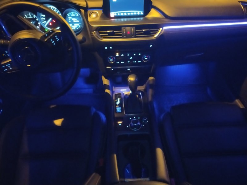 Mazda 6 с подсветкой