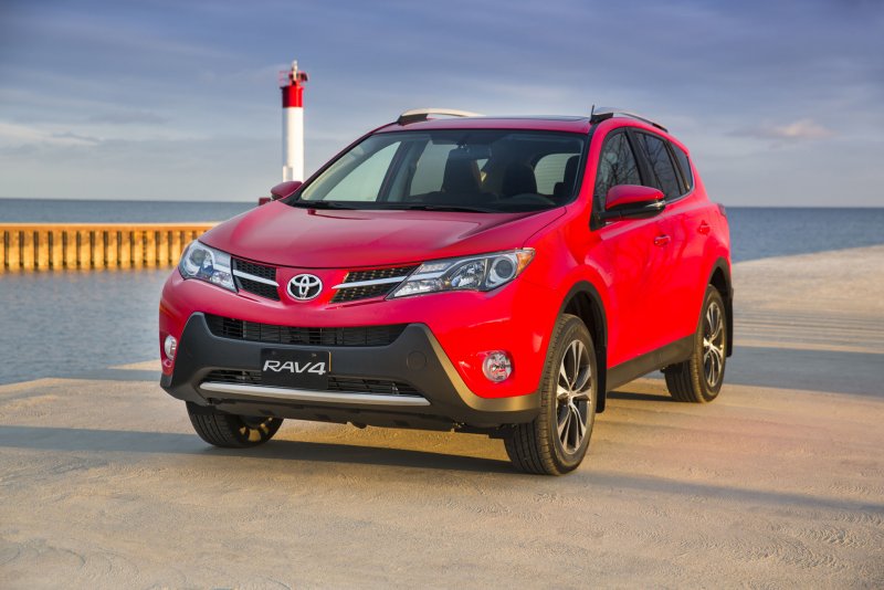 Тойота rav4 красный
