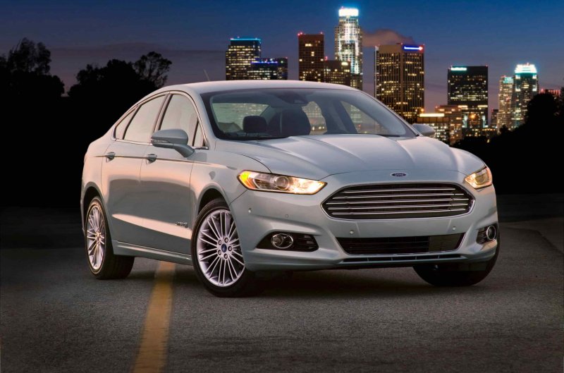 Ford Fusion Hybrid 2013