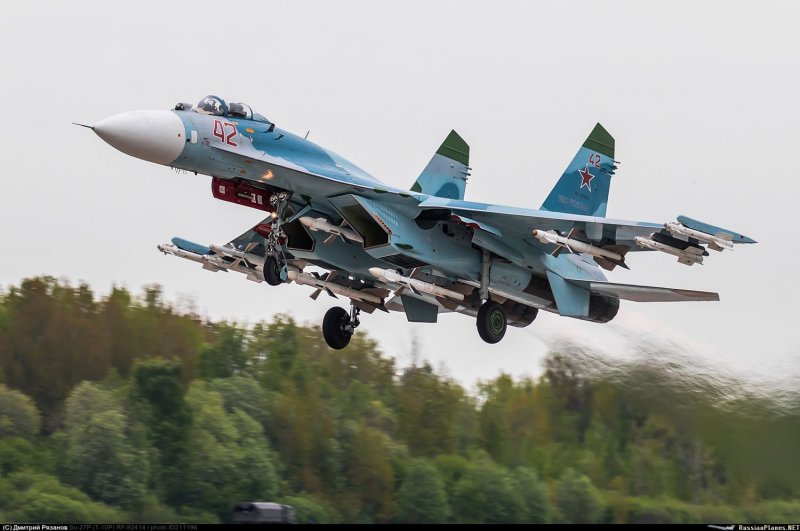 Самолет Су 27п