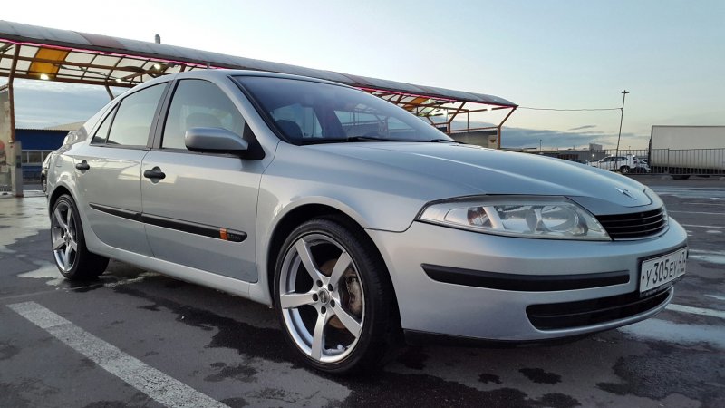 Renault Laguna 2ph2