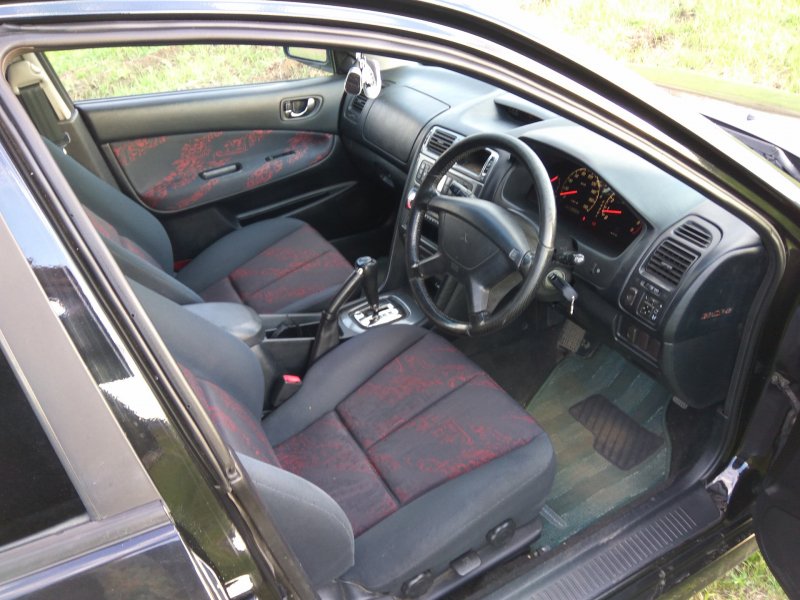 Mitsubishi Legnum VR-4 салон