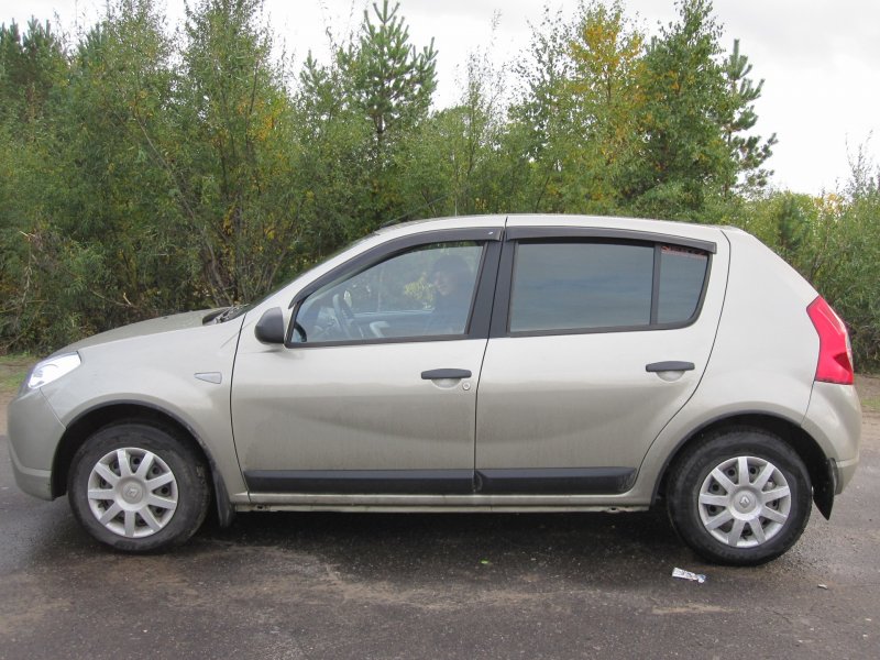 Renault Logan светлый базальт