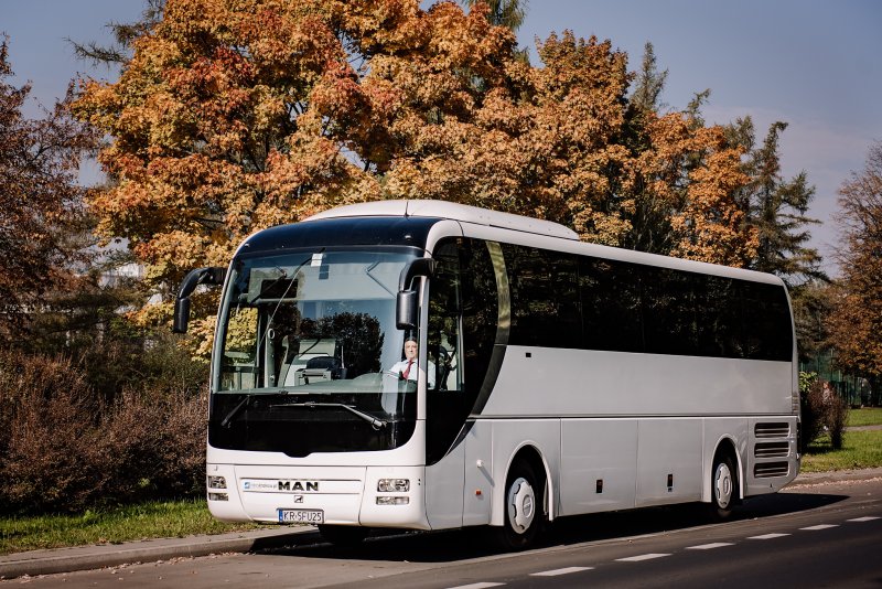 Автобус ман Лионс Коач