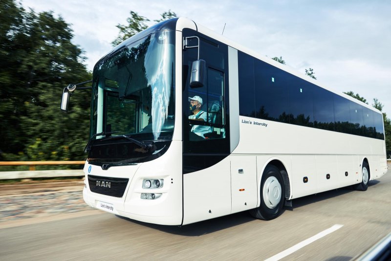 Ман Lion s coach 2019