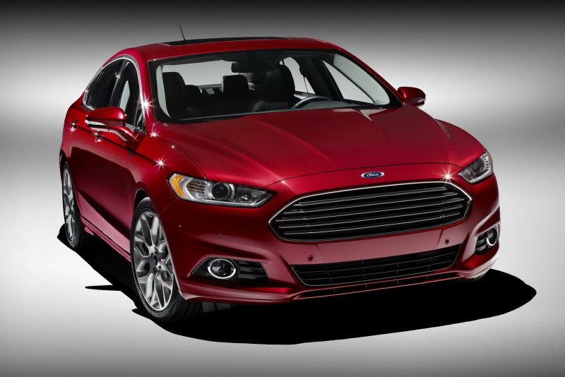 Ford Mondeo 2012 Red