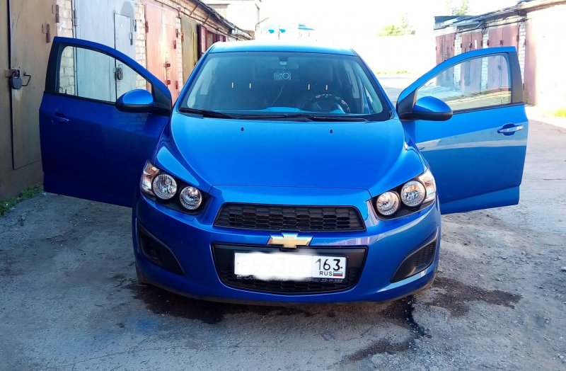 Шевроле Авео синяя