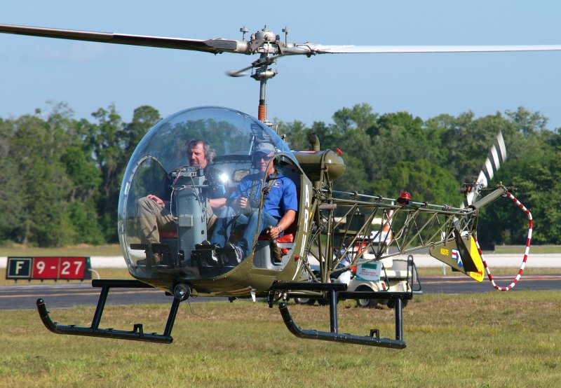 Вертолет Bell 47