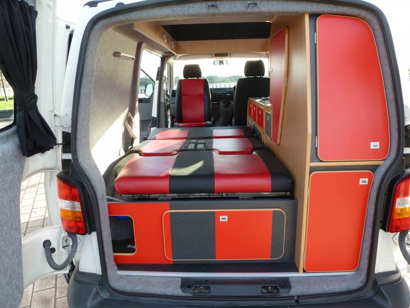Volkswagen Caravelle с АКПП