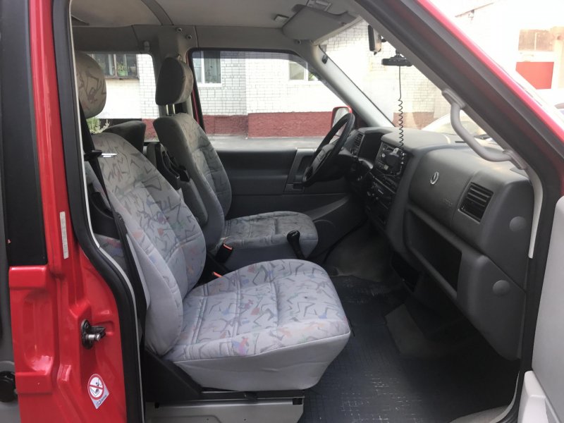 Volkswagen Transporter 2000 салон