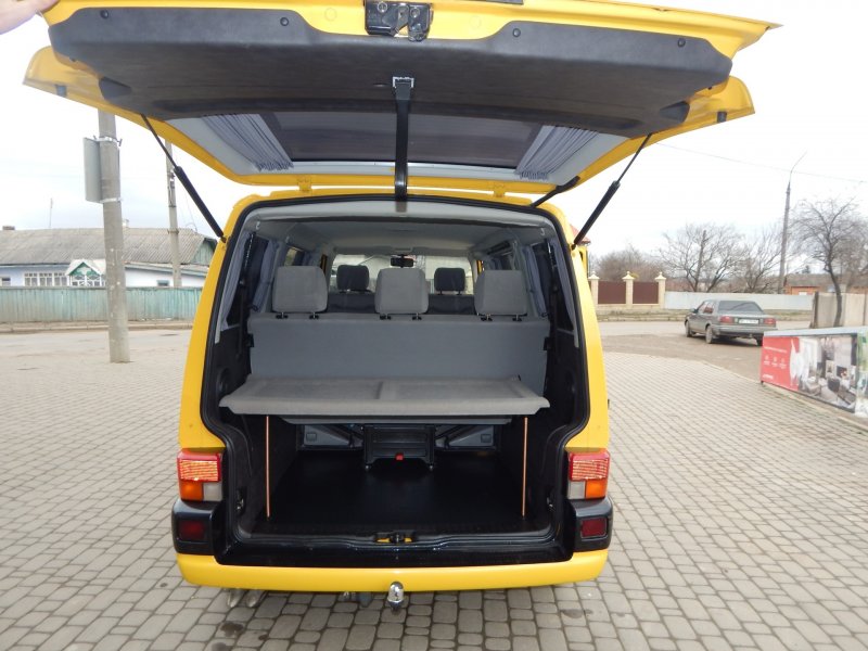 VW Multivan 2010 салон