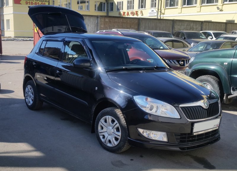 Skoda Fabia 2 Рестайлинг черная