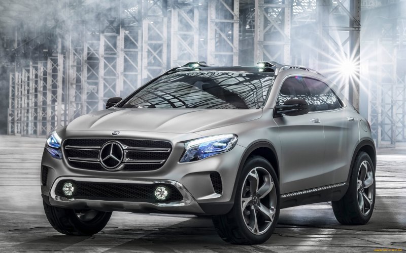 Mercedes Benz GLA внедорожник