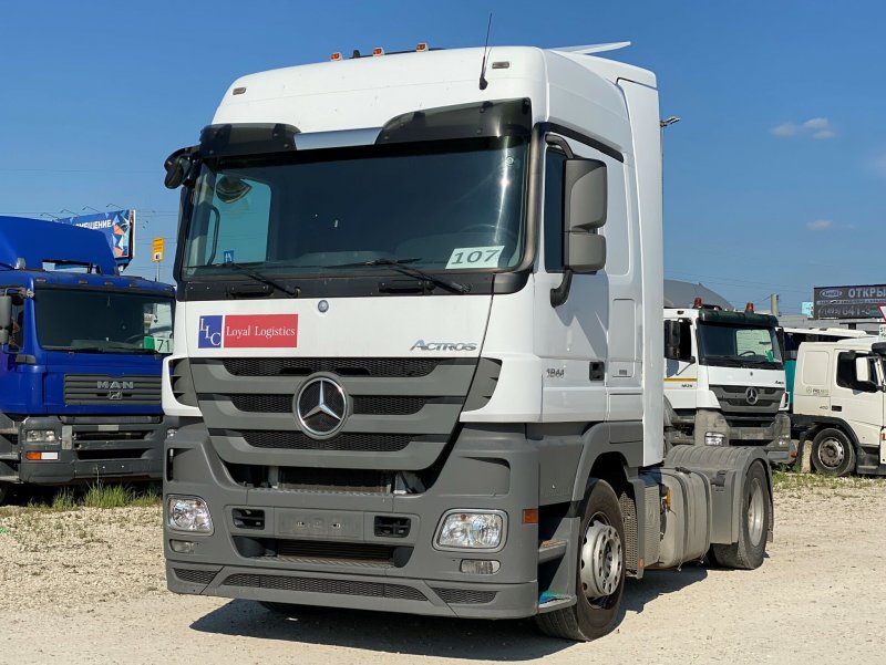 Мерседес Actros 2000