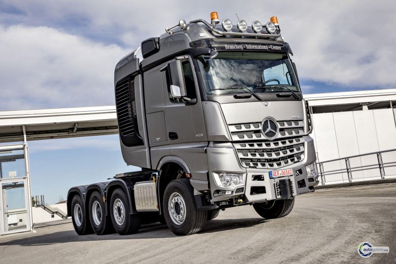 Mercedes-Benz Arocs 4163