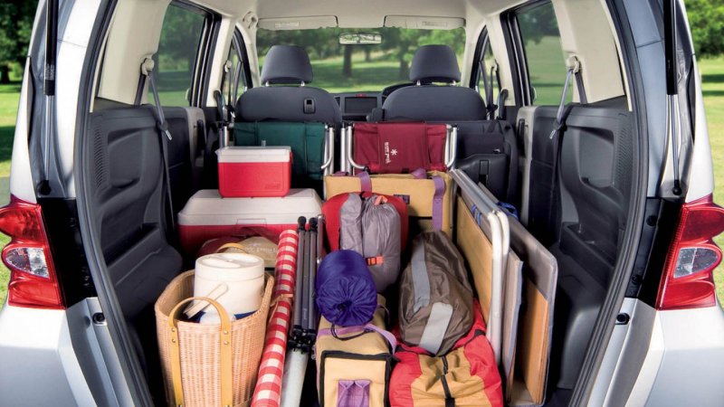 Honda freed Spike Camping