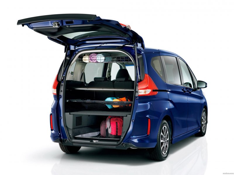 Honda freed 2016