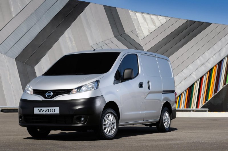 Nissan nv200