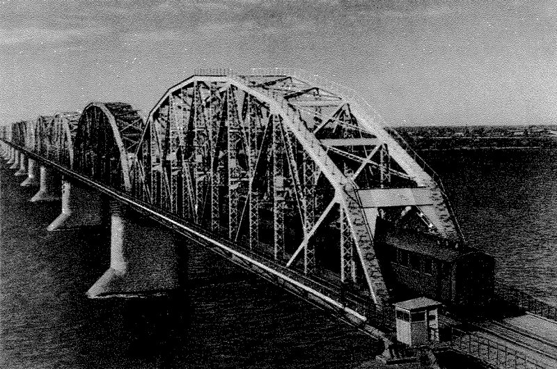 Железнодорожный мост через Амур 1916