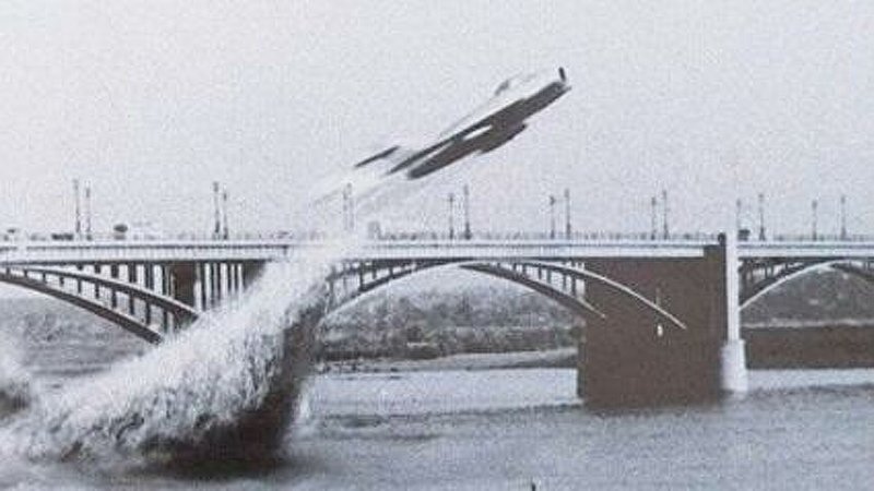 Пролёт под мостом 1965 в Новосибирске
