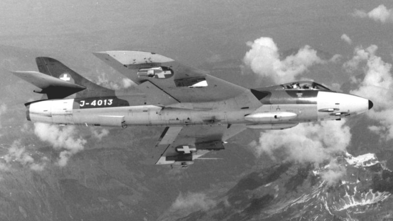 Самолёт Hawker Hunter FGA.9