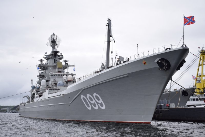 Крейсер Адмирал Нахимов