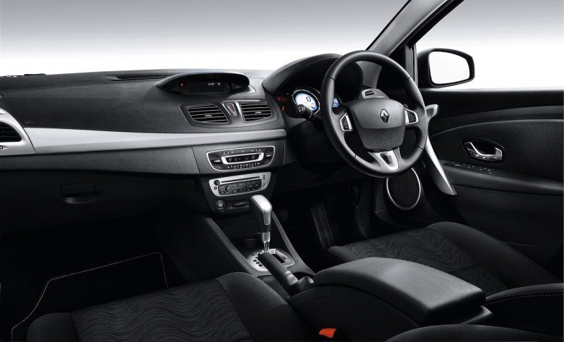 Renault Fluence 2014 салон