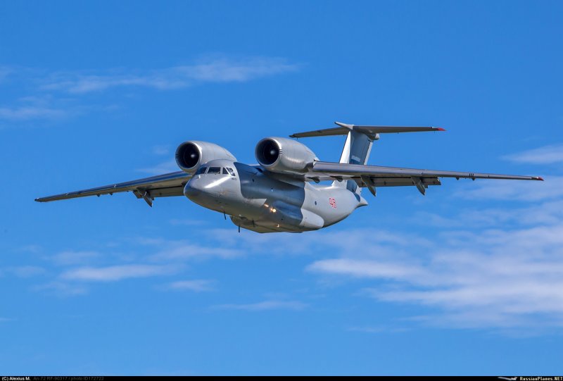 АН-72 С пушкой
