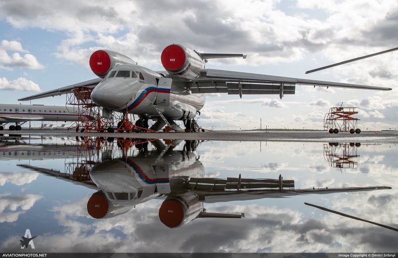 АН-72 кабина пилотов