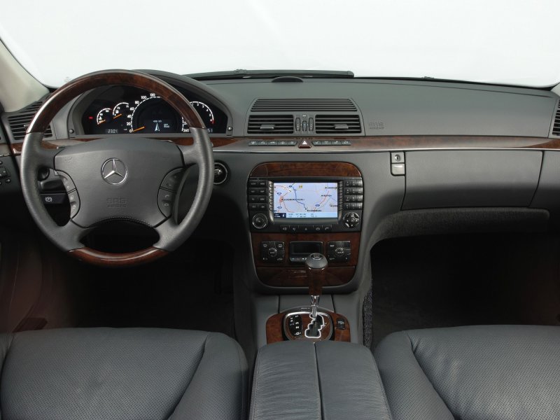 Mercedes-Benz w220