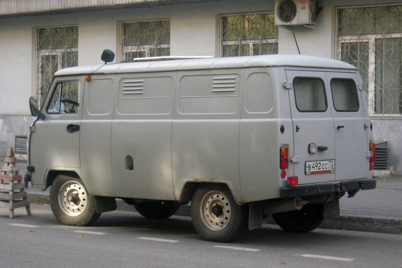 УАЗ-374195-05 грузовой фургон