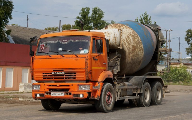 КАМАЗ 6520 миксер